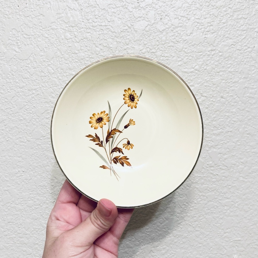 Vintage Taylor Smith Taylor Yellow Daisy Bowls Gold Rim Dessert /Sauce Dish (3)